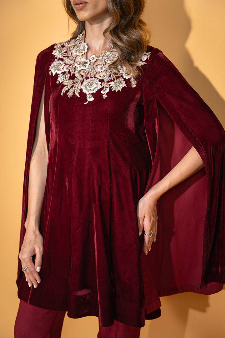 Verina Crimson - Zainab Salman - velvet Suit - raniazara