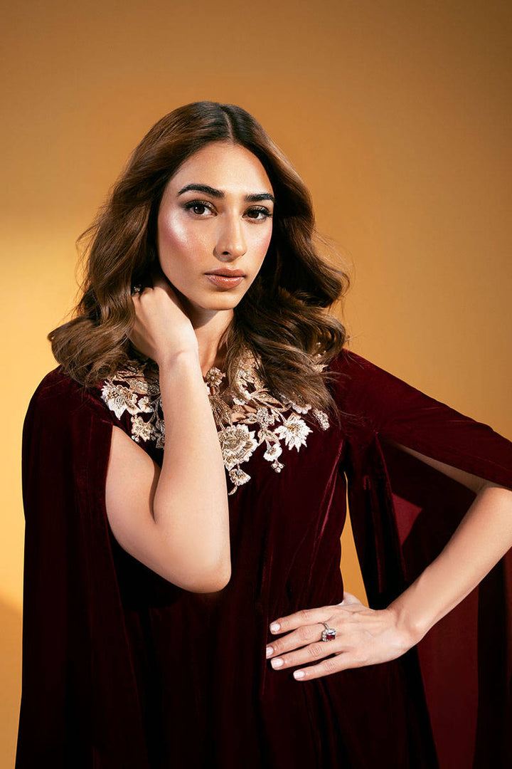 Verina Crimson - Zainab Salman - velvet Suit - raniazara