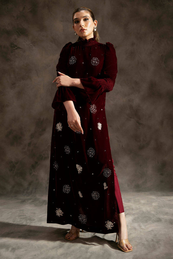Sparking Rose - Zainab Salman - velvet Suit - raniazara