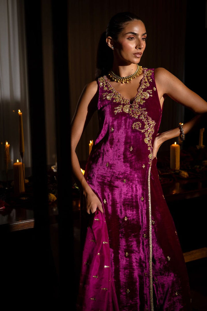 Alana - Ansab Jahangir - Velvet Suit - raniazara