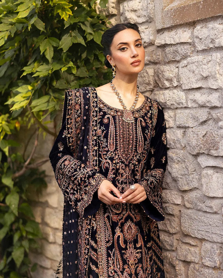 Divone - Faiza Saqlain - Velvet Suit - raniazara