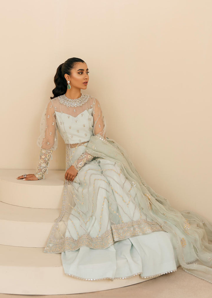 Tia raniazarastudio