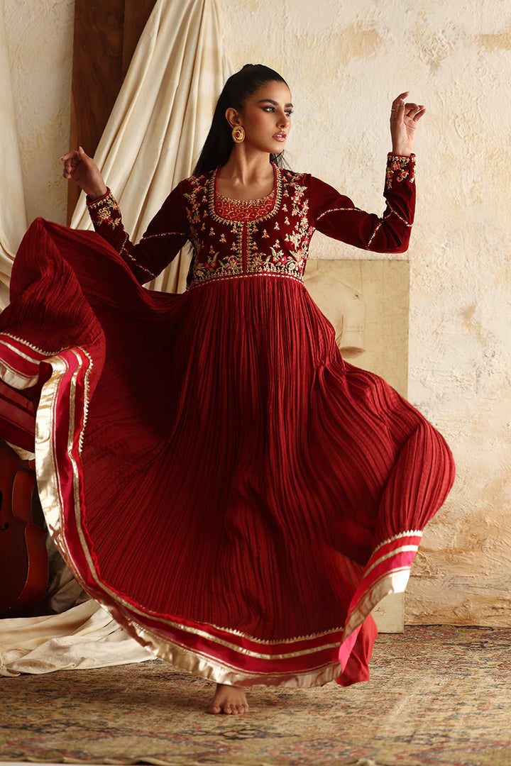 Shahnum - Nadia Farooqui - Velvet Dress - raniazara