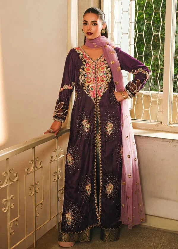 Liliana - Souchaj - Velvet Suit - raniazara
