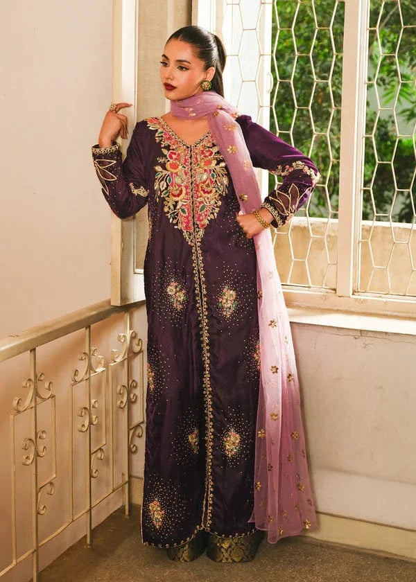 Liliana - Souchaj - Velvet Suit - raniazara