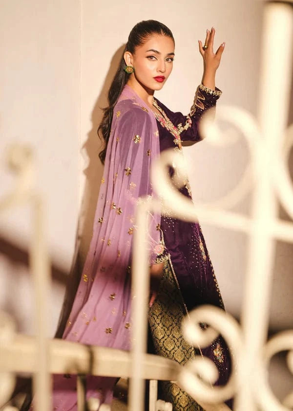Liliana - Souchaj - Velvet Suit - raniazara