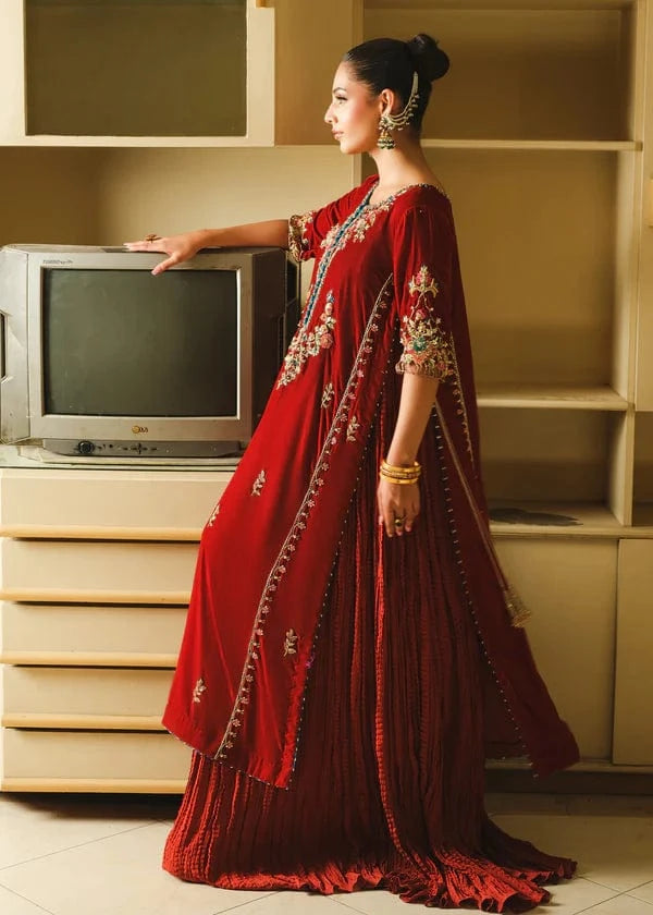 Ayna - Souchaj - Velvet Suit - raniazara