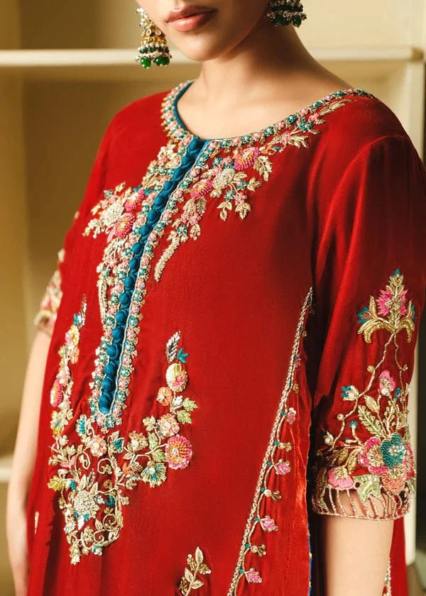 Ayna - Souchaj - Velvet Suit - raniazara