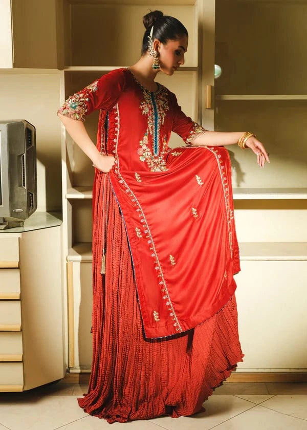 Ayna - Souchaj - Velvet Suit - raniazara