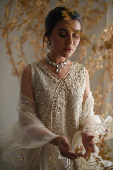 Gia raniazarastudio