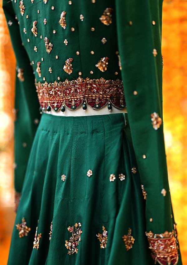 HAMNA with lehenga and dupatta raniazarastudio