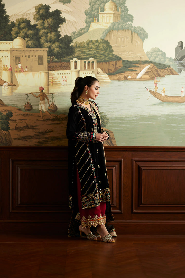 Jahan - Mina Hasan - Velvet Suit - raniazara