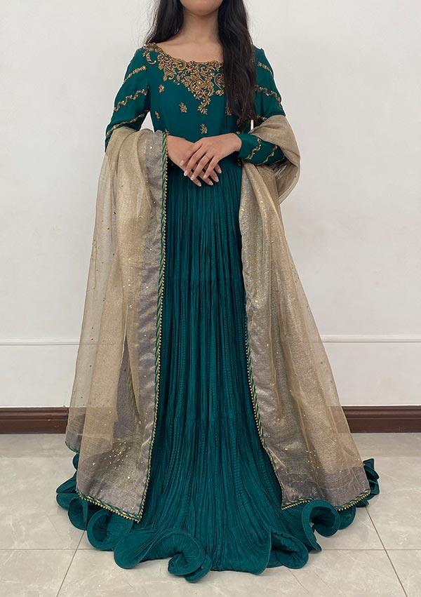 LALEH crushed gown with dupatta raniazarastudio