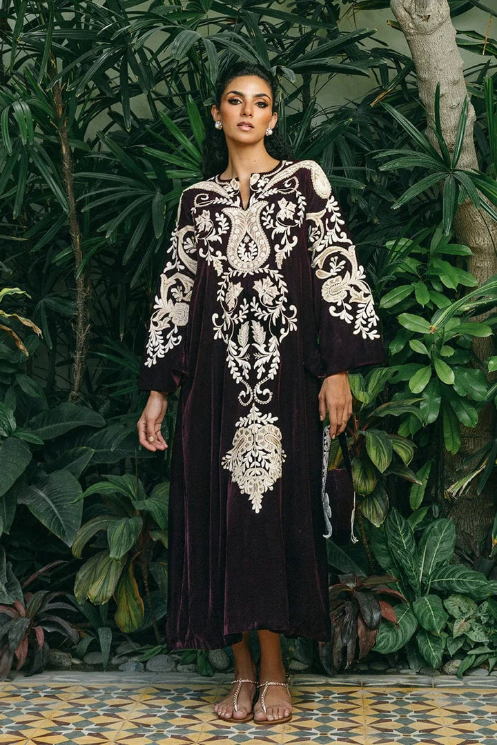 Eira - Sania Maskatiya - Velvet Suit - raniazara