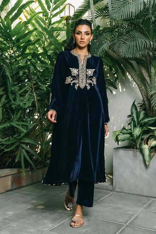Setareh - Sania Maskatiya - Velvet Suit - raniazara