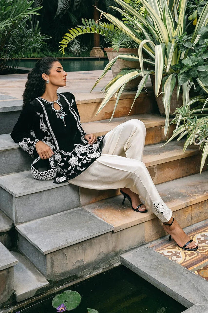 Alishe - Sania Maskatiya - Velvet Suit - raniazara