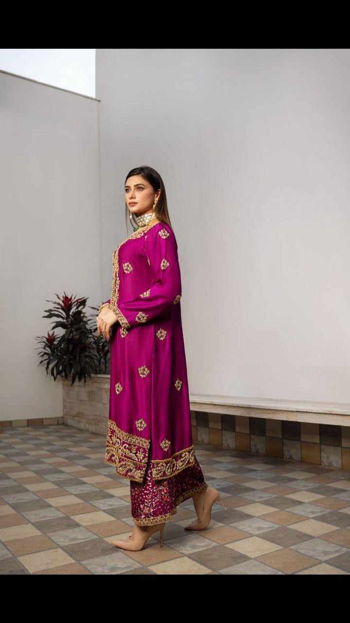 PR 124 - Shirin Hassan - Pret