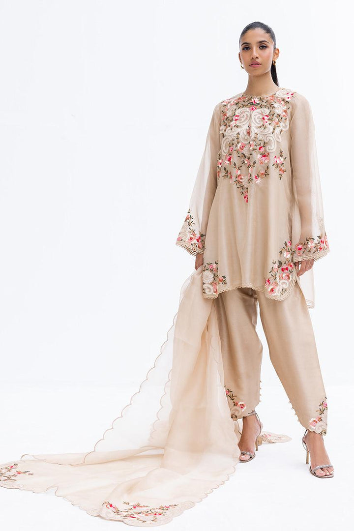 Roma raniazarastudio
