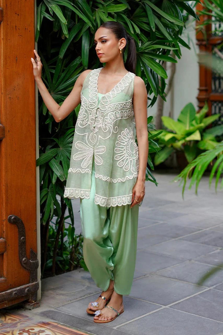 Rynel - Sania Maskatiya - Luxury Pret - raniazara