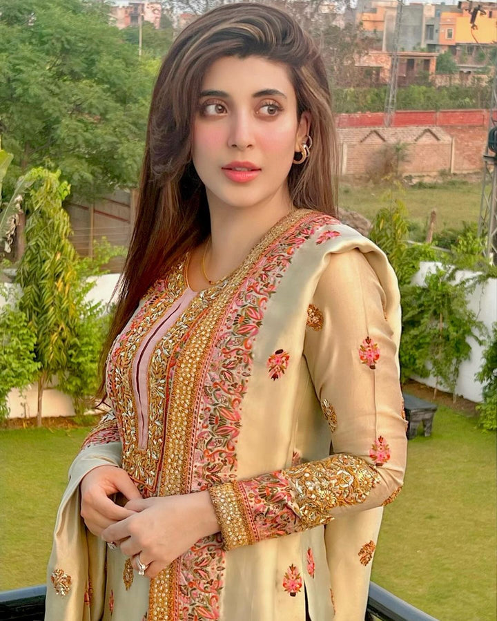 URWA HOCCAINE - Haris Shakeel - Formal - raniazara