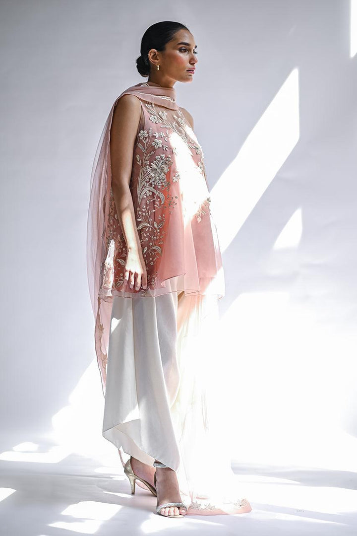 Yvette raniazarastudio