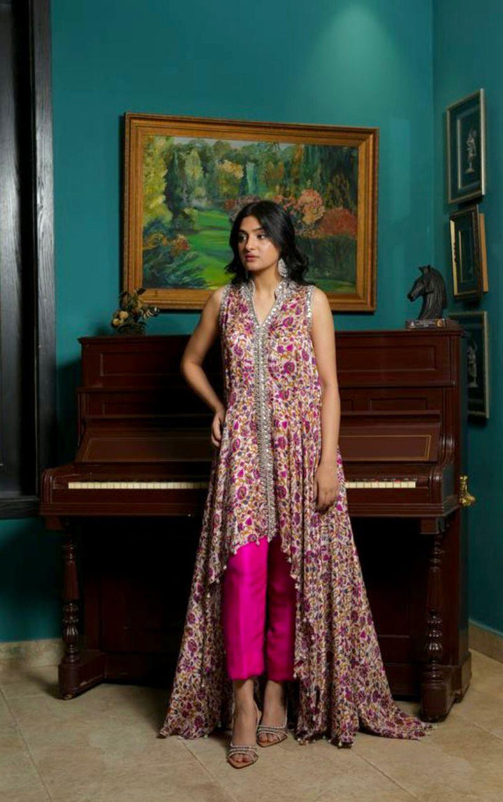 PR 106 - Shirin Hassan - Pret