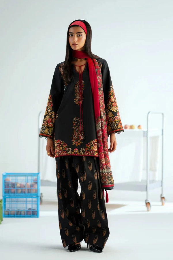 DRAMA QUEEN – JPU25-01 - Saira Rizwan