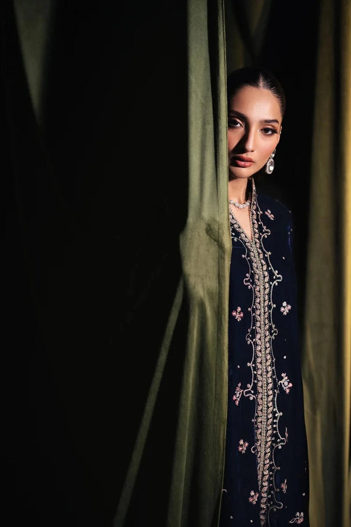 BK-05 DALIA - Qalamkar - Velvet Suit - raniazara