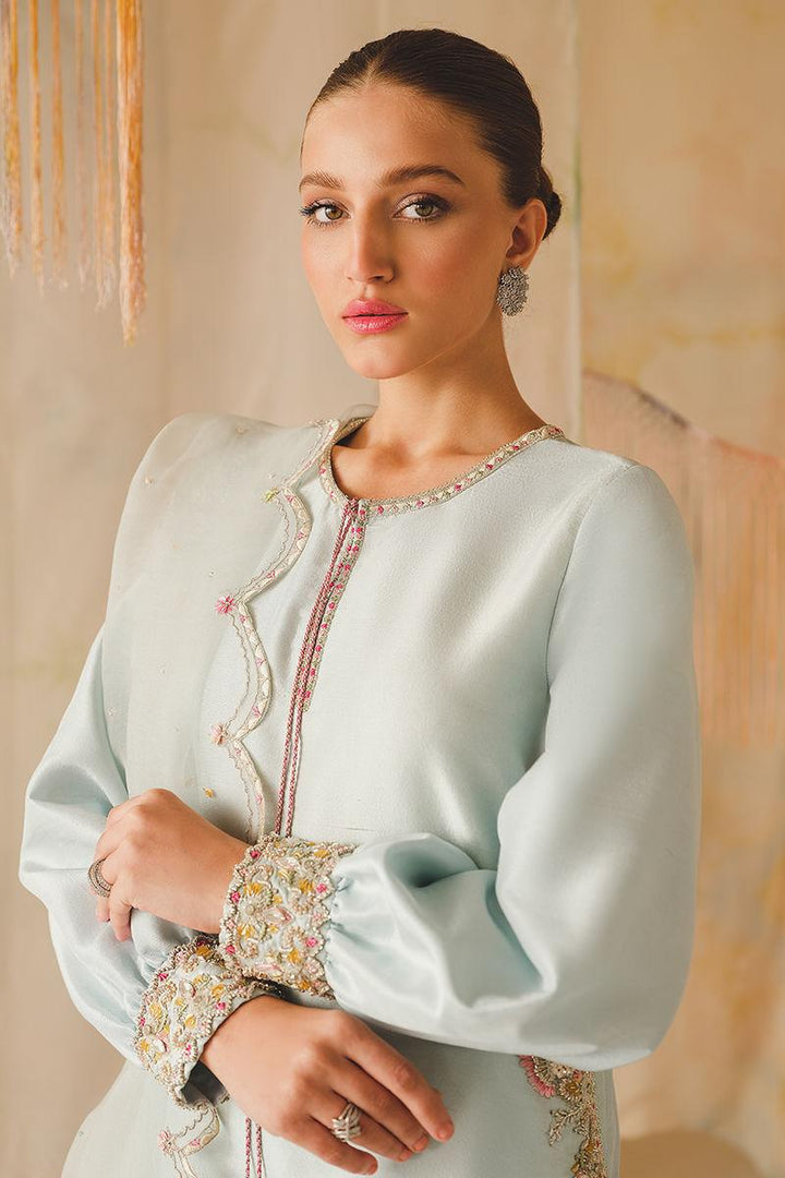 IZEL raniazarastudio