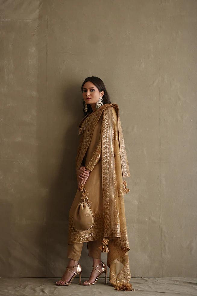 MHLP-1247 raniazarastudio