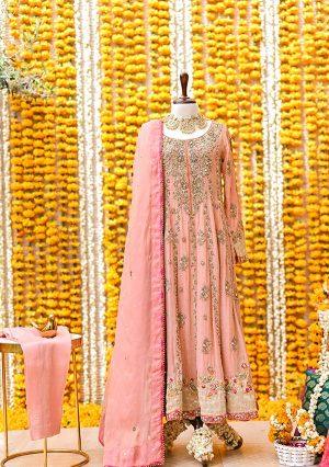 PARSA with dupatta raniazarastudio