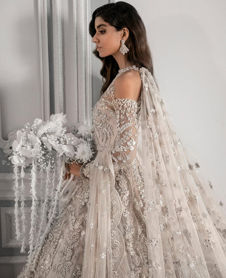 E-52 raniazarastudio