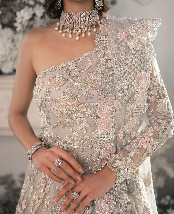 E-53 raniazarastudio