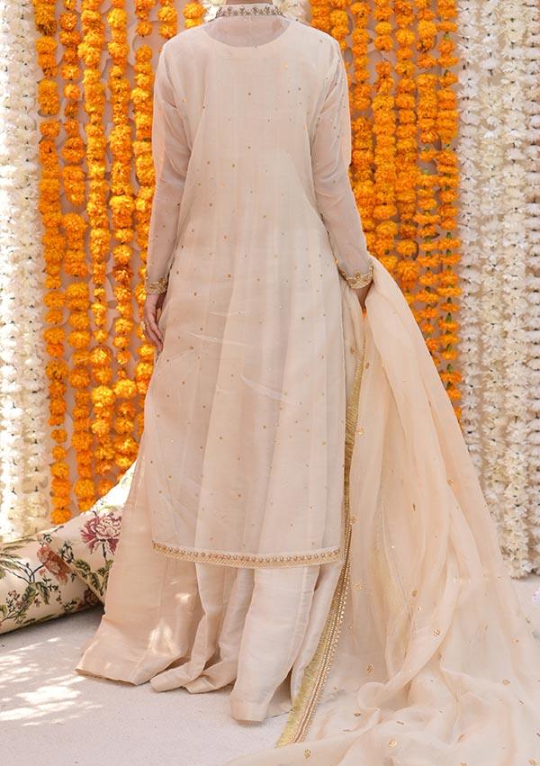 IFRAH WITH GOWN AND DUPATTA raniazarastudio