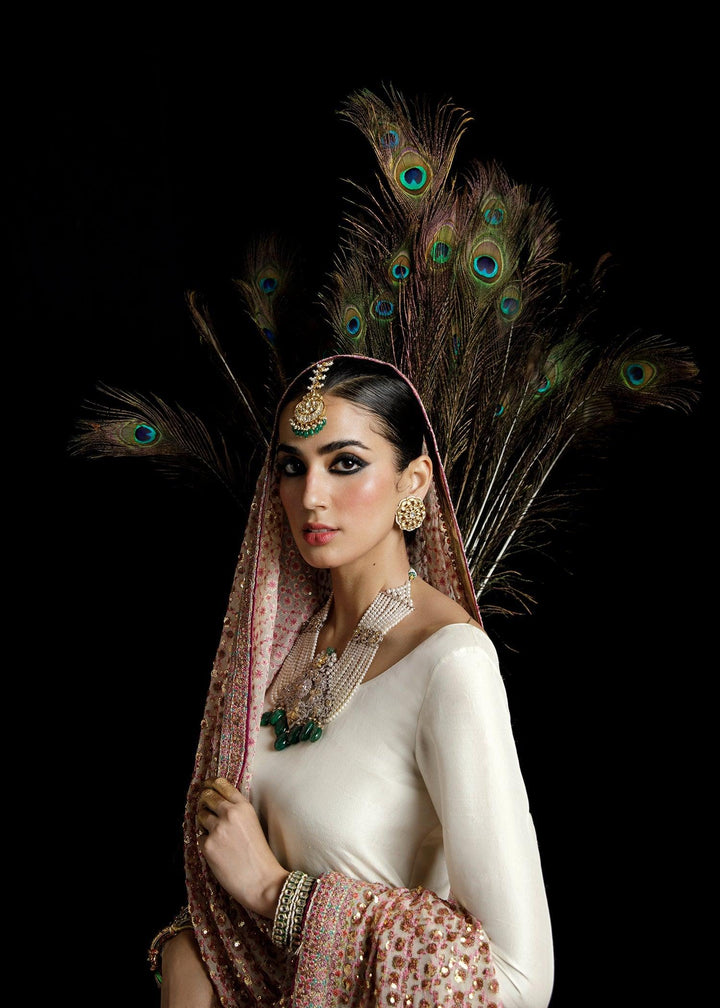 Ivoor raniazarastudio