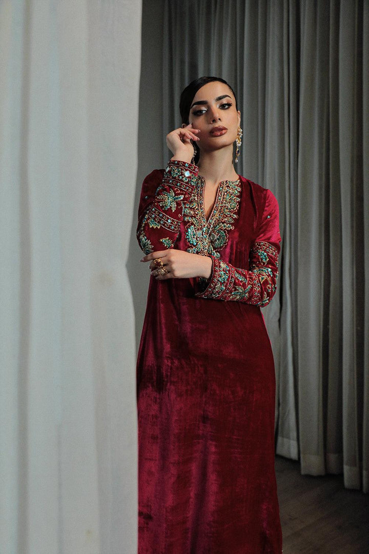 Julie raniazarastudio