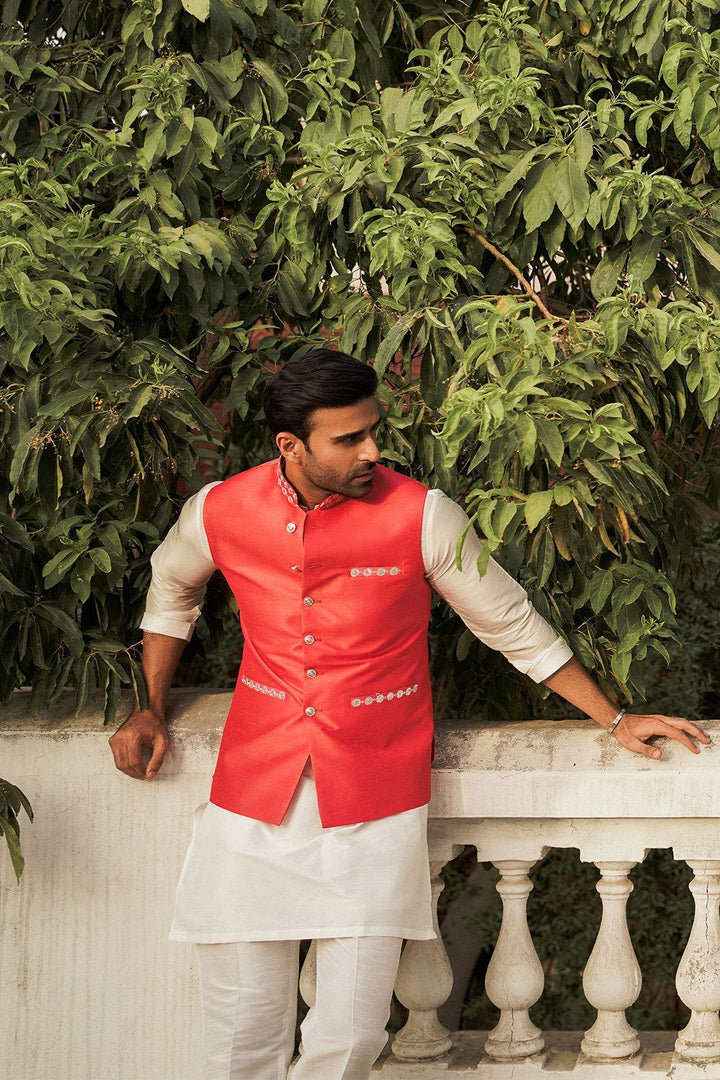 Meer raniazarastudio